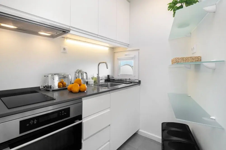 Study & Surf Carcavelos 1-Bed By Beach & Nova Sbe