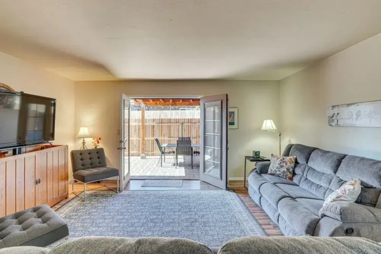 3 Bedrooms Apartment