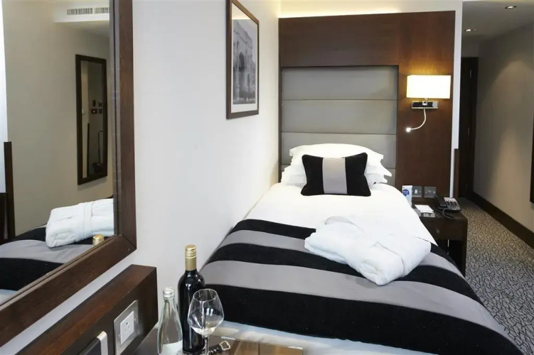 Park Grand Heathrow
