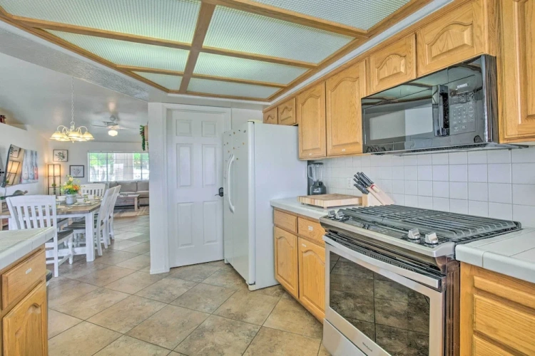 4 Bedrooms Cottage