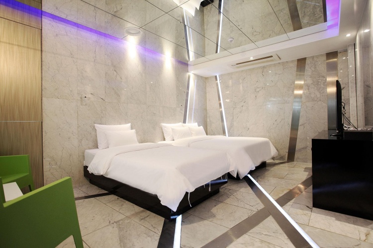Twin Suite