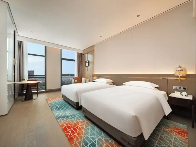Comfort Twin room with city view