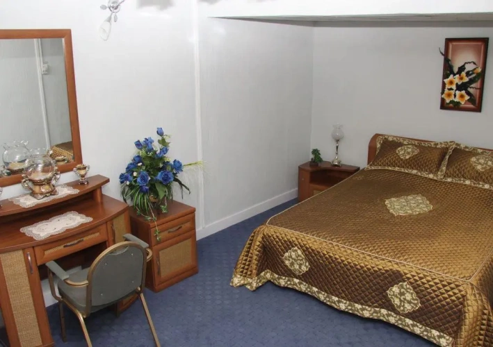 2 Bedrooms Double Suite