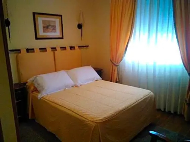 Hostal Azúa