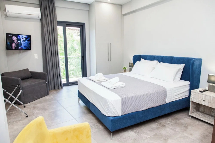 Elegant Rooms Athens