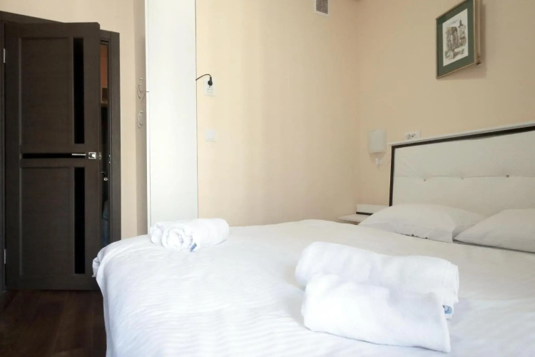 PRO Apartments 1221