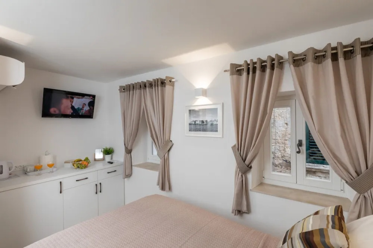 Apartment & Rooms Palmotta
