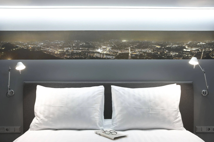 Periscope Hotel