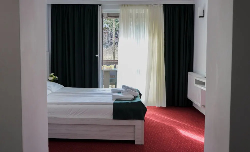 Hotel Cirus