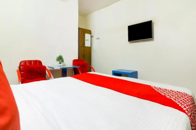 OYO Flagship 76333 Shannu Residency