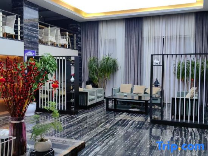 Venus Hotel (Rooftop Passenger Transport Center)