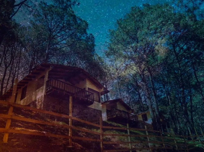 Double Chalet