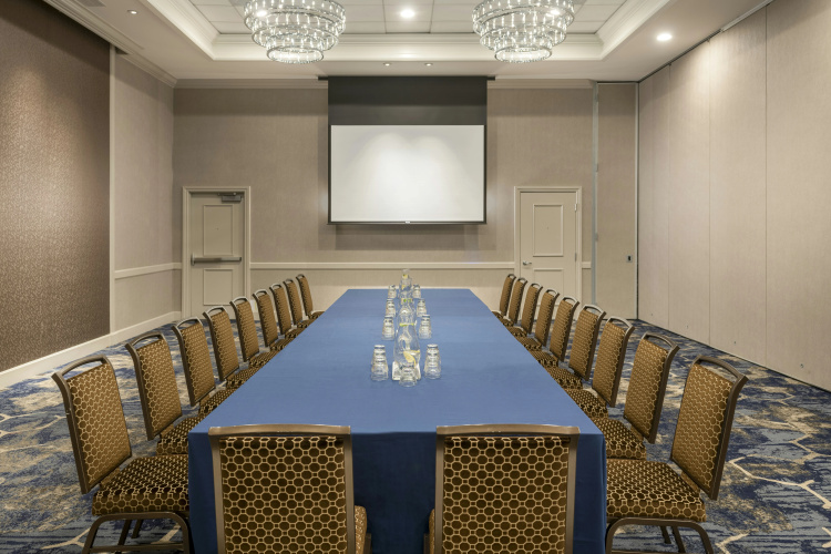 Juniper Hotel Cupertino, Curio Collection by Hilton photo 15