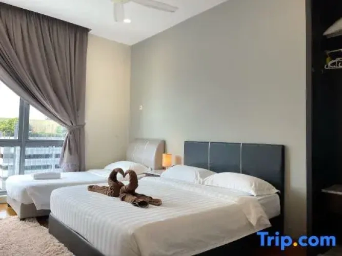 3 Bedrooms Standard room with balcony and with city view