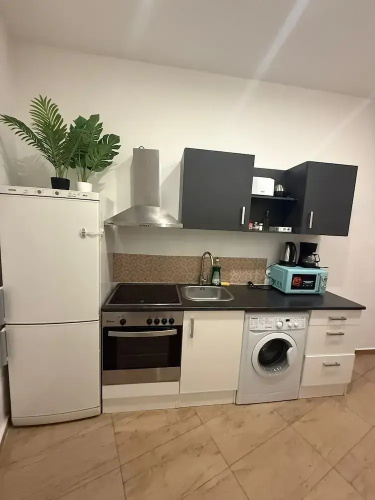 Bright 1BR Apt Near Top Vienna Sights
