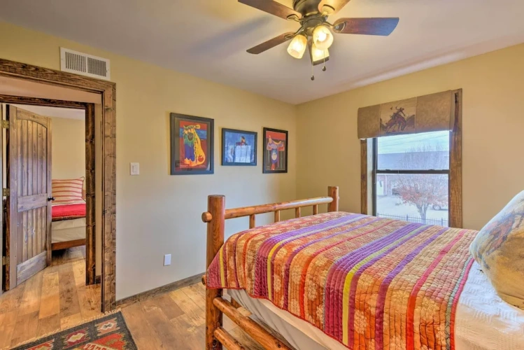 2 Bedrooms Apartment