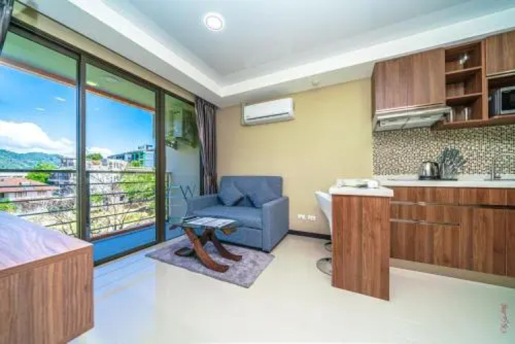 Naiharn Condominimum