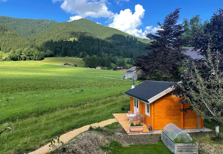 Sundowner Cabin