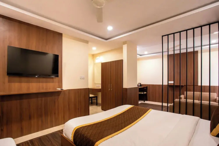 Amutham Inn