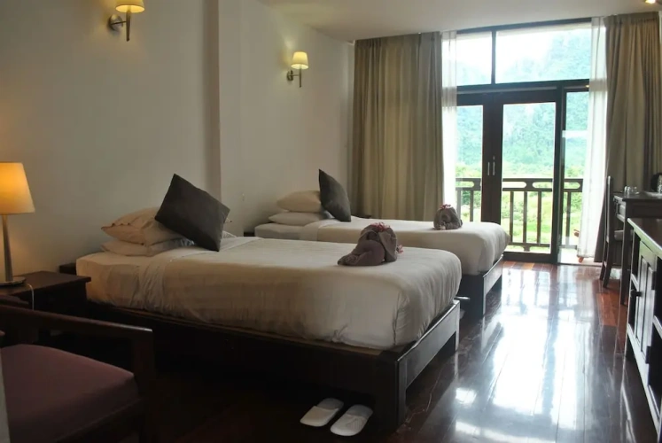 Deluxe Twin room with balcony and with river view