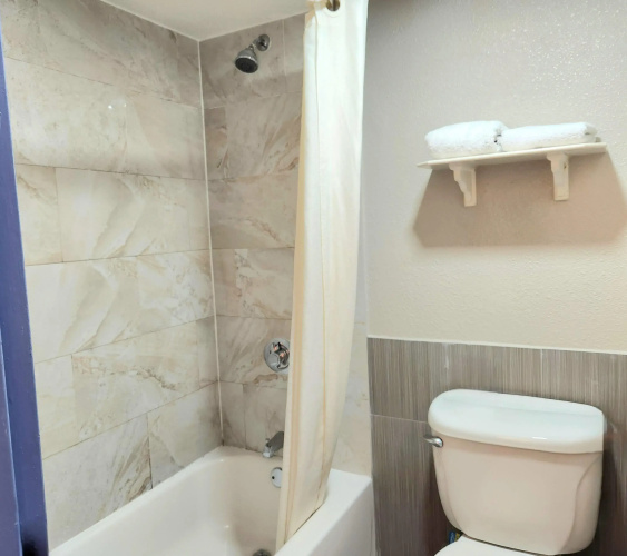 Days Inn by Wyndham Houston