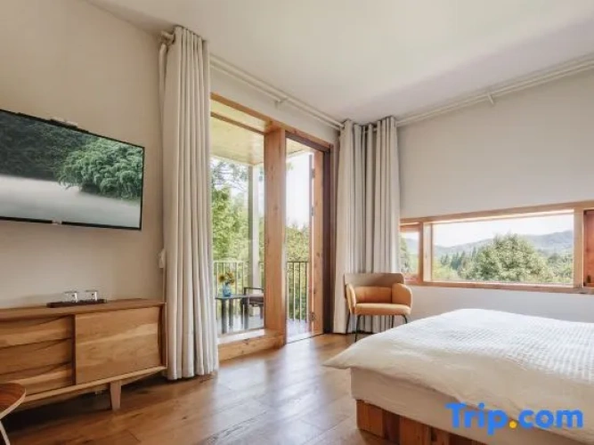 5 Bedrooms Villa with courtyard view