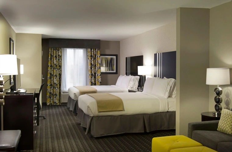 Quadruple Suite