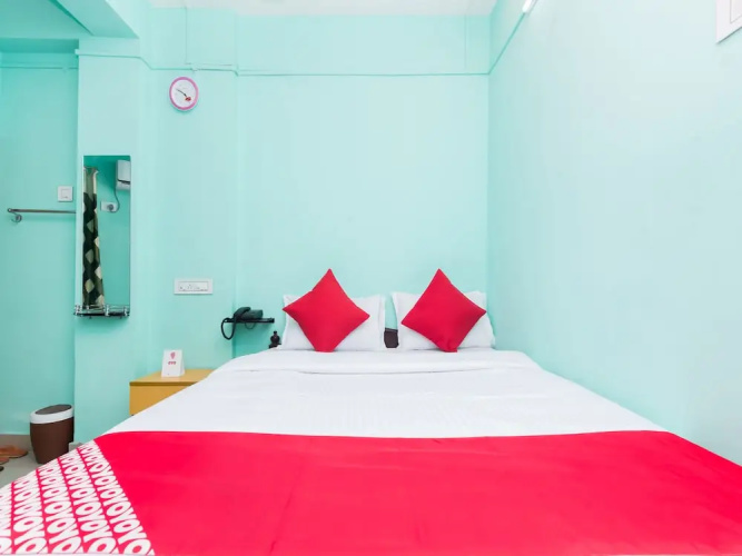OYO Flagship 10471 Hotel Samrat Palace