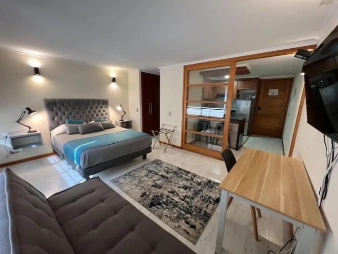 1 Bedroom Business Triple Apartment