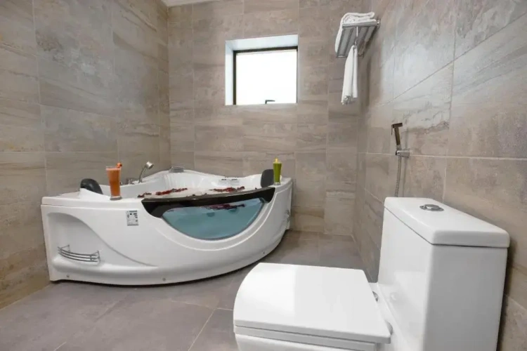 2 Bedrooms Suite