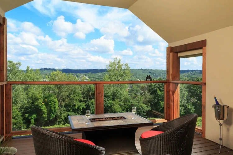 Premium Suite
