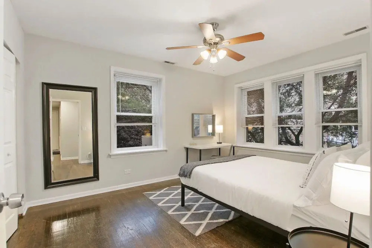 Cozy 2BR Apt - Sunnyside 2E