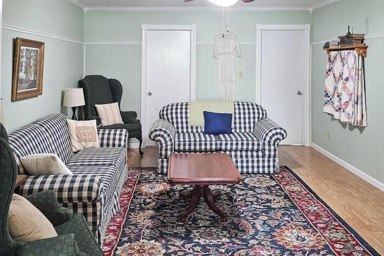 3 Bedrooms Apartment