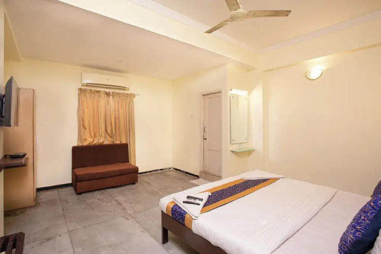 Stayz Inn US Embassy