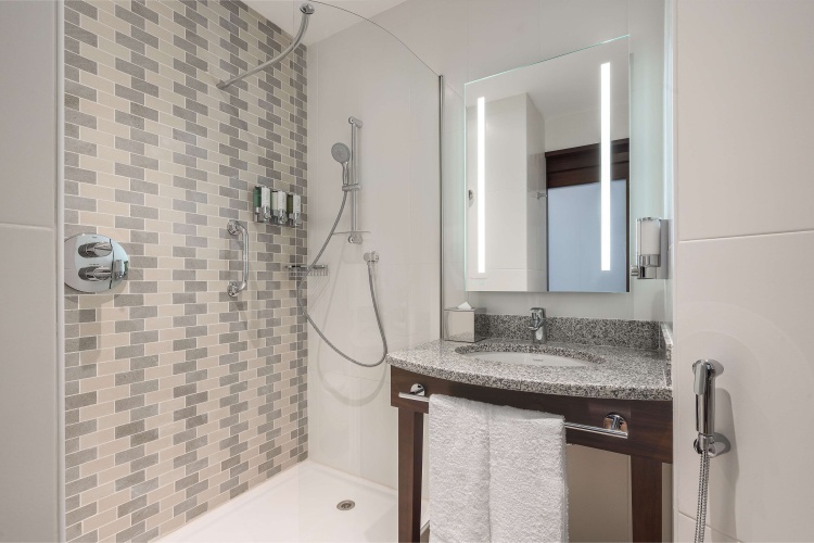 Hampton By Hilton Dubai Al Barsha photo 9
