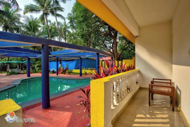 Superior Double room with pool view