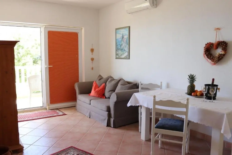 1 Bedroom Apartment with balcony and with sea view