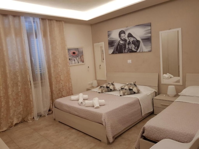 Standard Double room with view