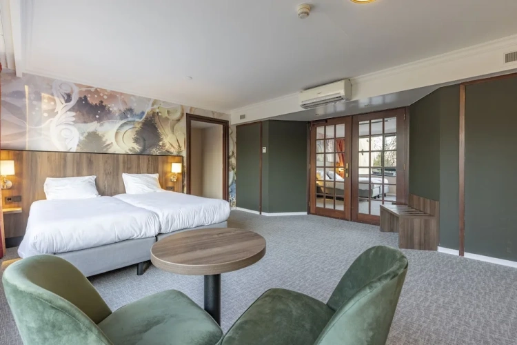 Family Suite with balcony