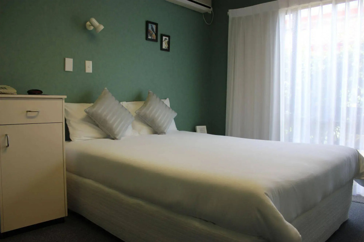 Parkside Lodge