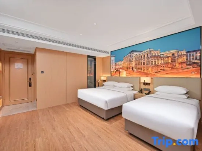 Deluxe Twin Family room