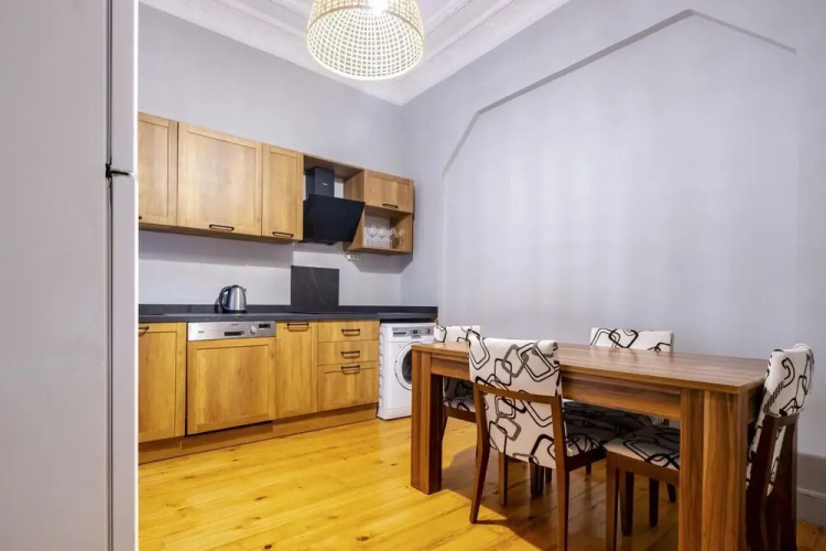 Refreshing and Central Apartment in Beyoglu