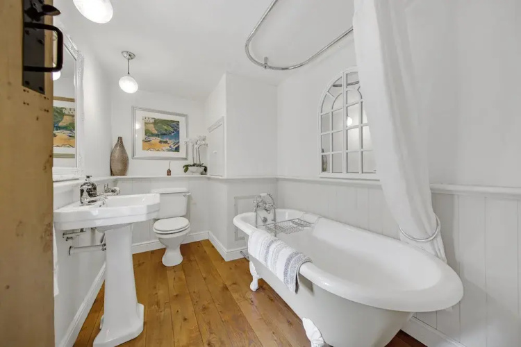 Host Stay Lakeview Cottage - Upper Hulme