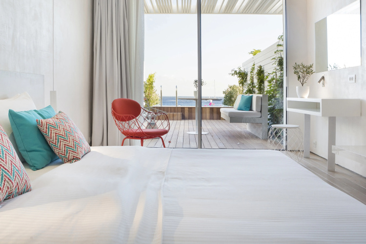 Mykonos Dove Beachfront Hotel