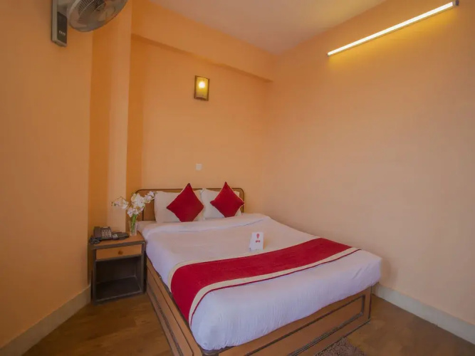 OYO 158 Hotel Premium