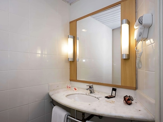Standard Single Apartment