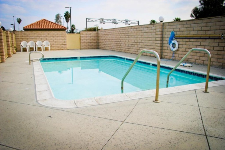 Crystal Inn & Suites photo 13