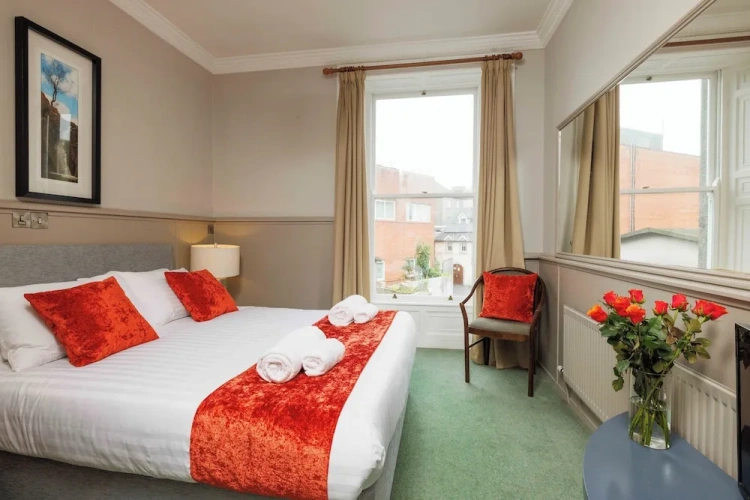 Standard Double room with courtyard view