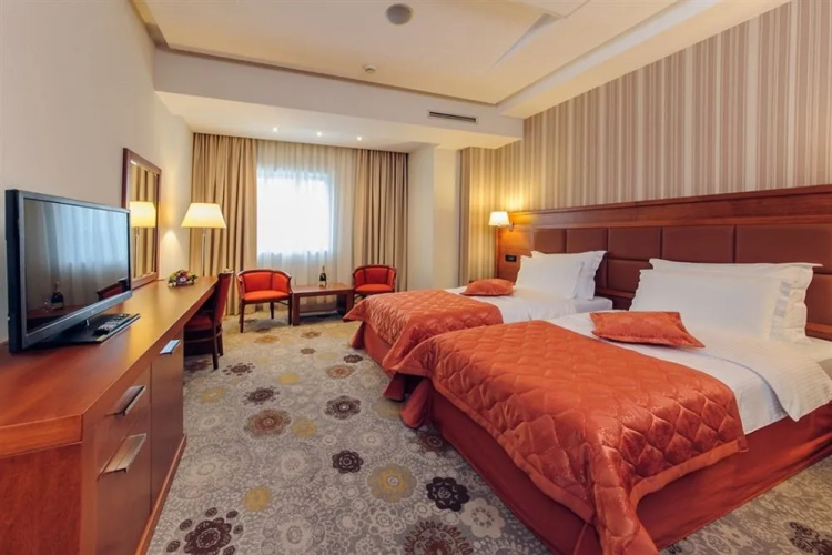 Kings Park Hotel