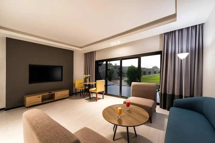 Hdb Resort & Spa